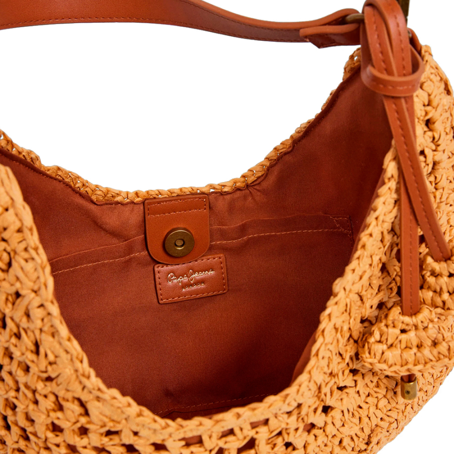 sac-en-raphia-en-forme-de-croissant