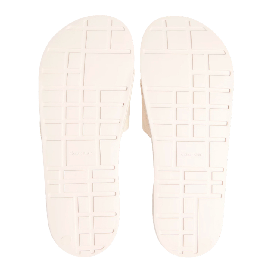 tongs-en-toile-profilees-avec-logo