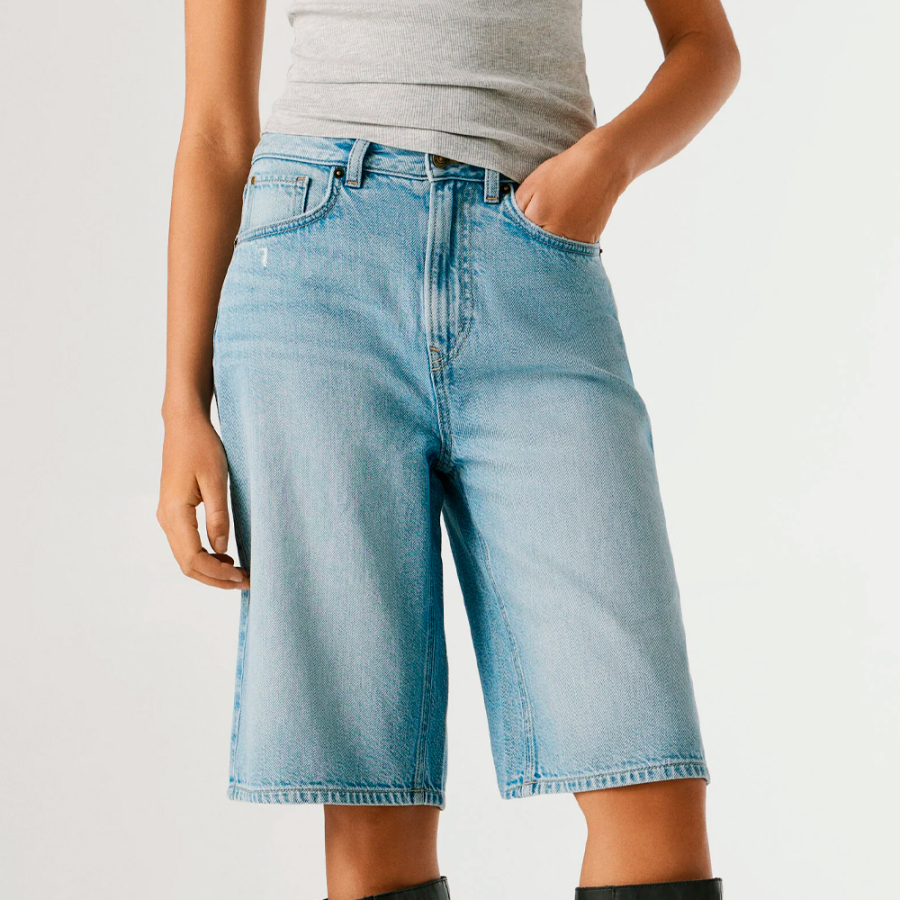 bermuda-in-denim-dalla-vestibilita-comoda bermuda-in-denim-dalla-vestibilita-comoda