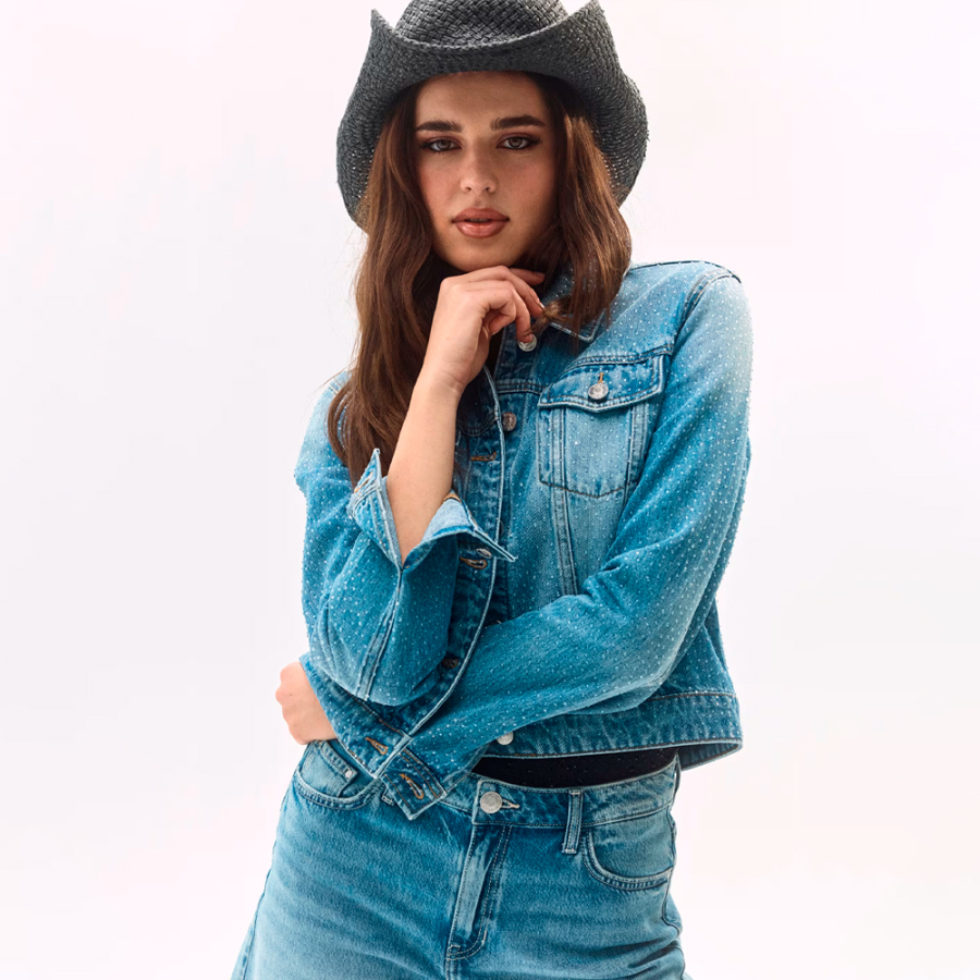 denim-shorts-with-rhinestones