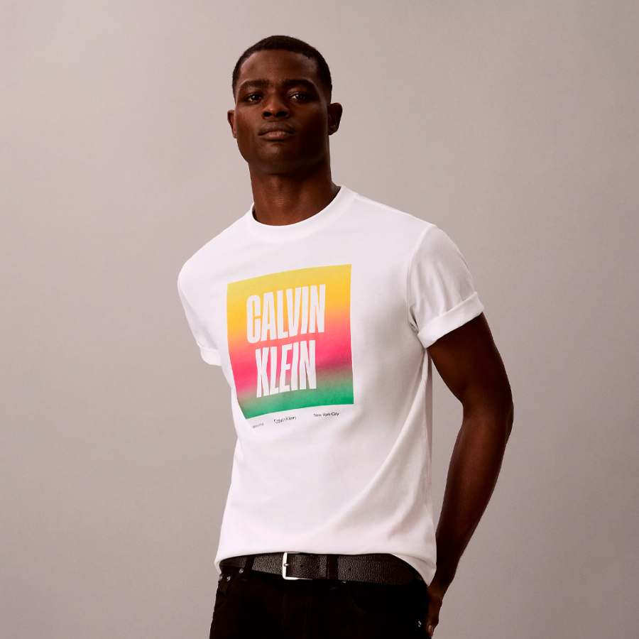 t-shirt-ample-avec-logo-fierte t-shirt-ample-avec-logo-fierte
