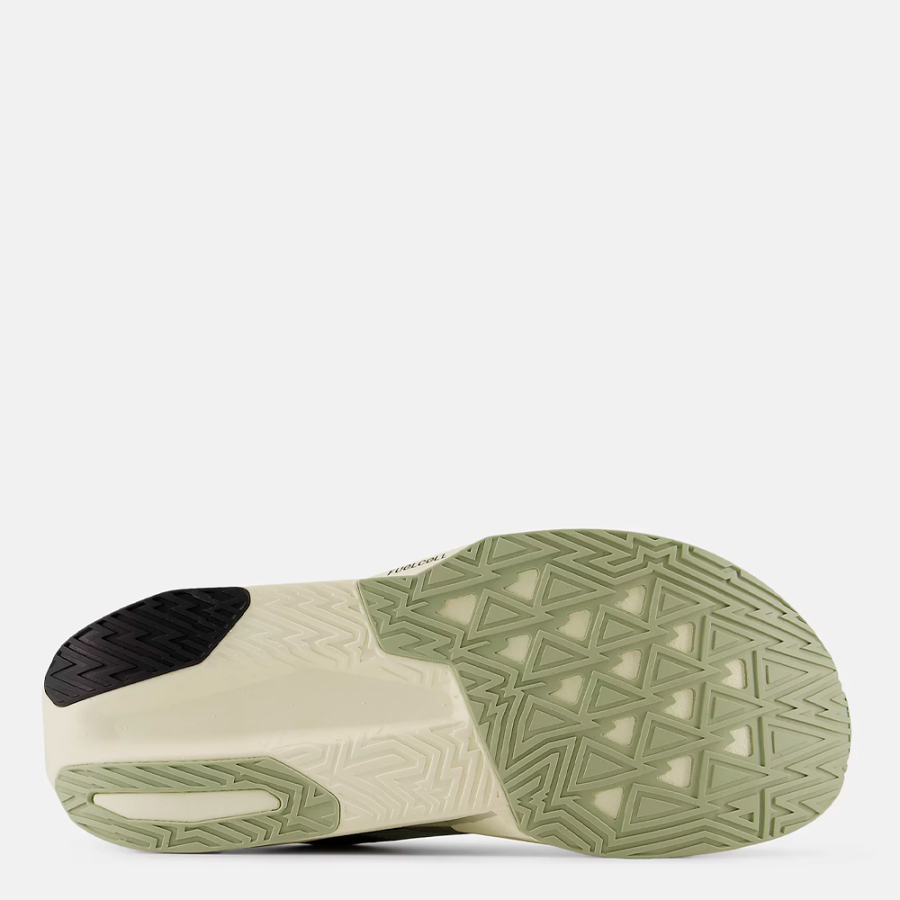 chaussure-fuelcell-rebel-v5 chaussure-fuelcell-rebel-v5