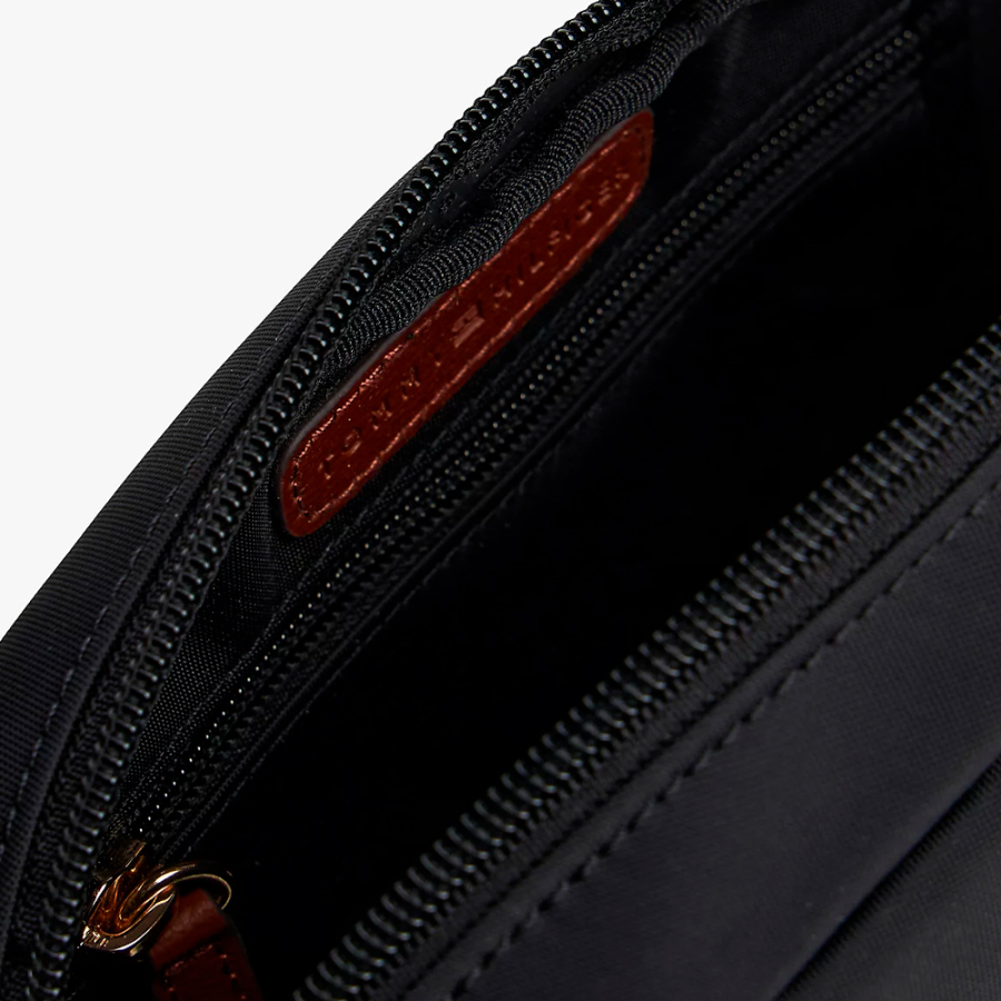 bolso-bandolera-con-monograma-th bolso-bandolera-con-monograma-th