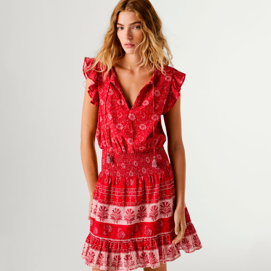 kurzes-kleid-mit-blumenmuster kurzes-kleid-mit-blumenmuster