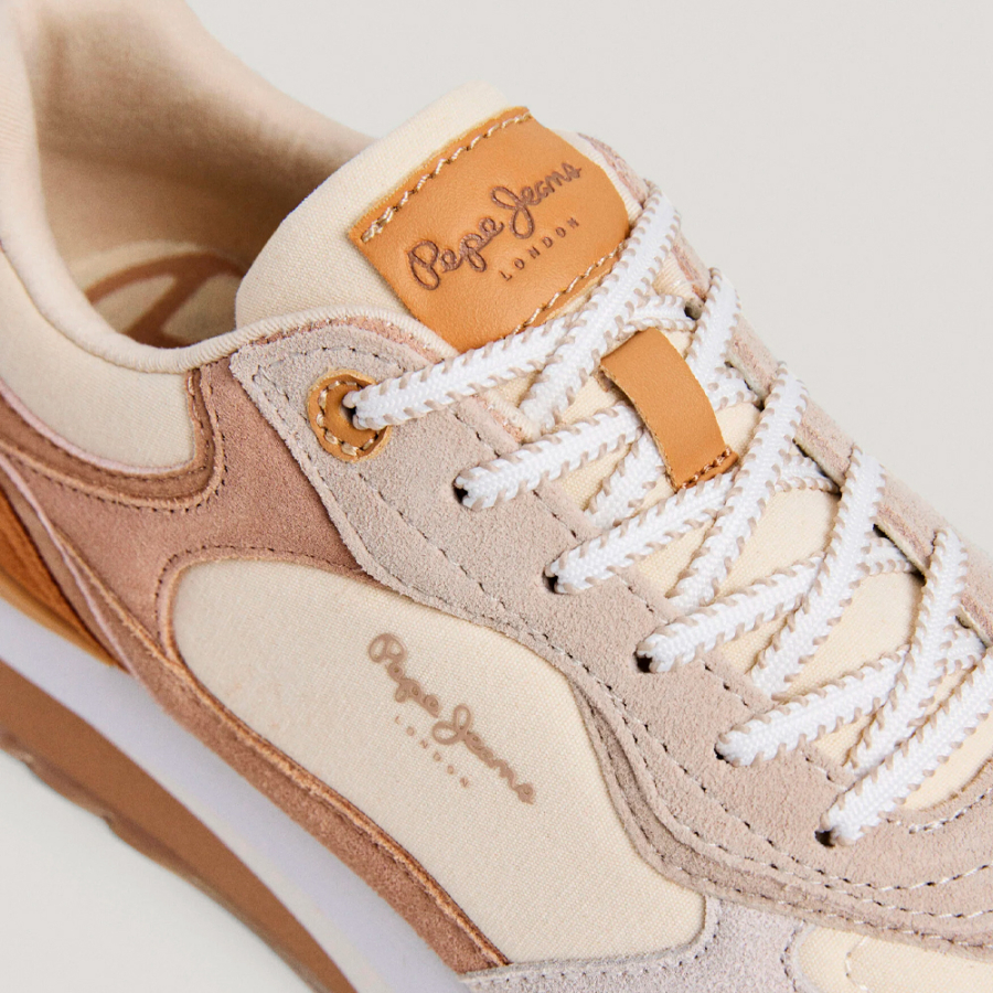 chaussure-d-entrainement-combinee
