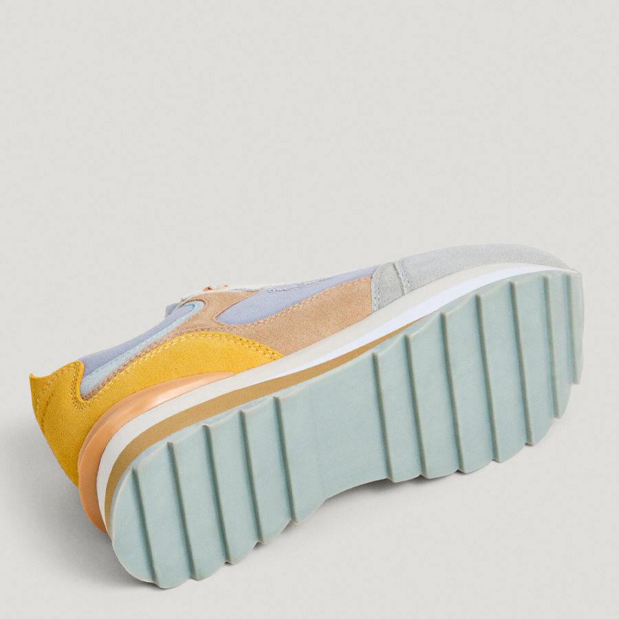 combined-trainers-shoe