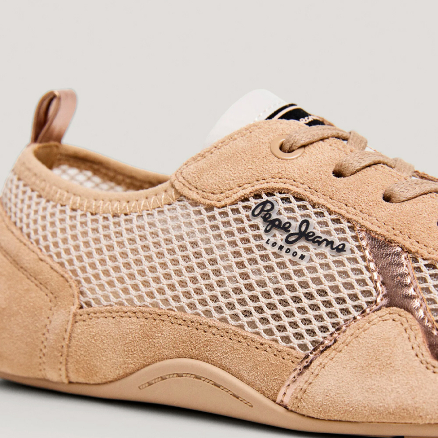 sneakers-with-suede-details sneakers-with-suede-details