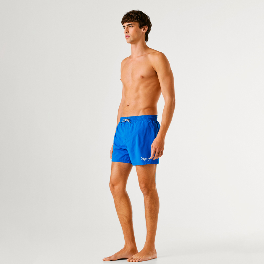 badehose-mit-bedrucktem-logo-im-bermuda-stil badehose-mit-bedrucktem-logo-im-bermuda-stil