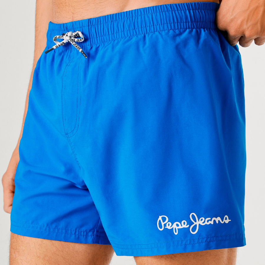 badehose-mit-bedrucktem-logo-im-bermuda-stil badehose-mit-bedrucktem-logo-im-bermuda-stil