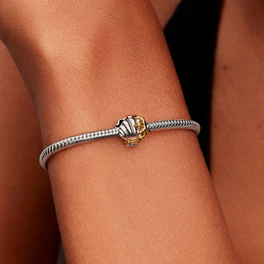 charm-concha-en-dos-tonos-de-ariel-de-disney-764403c01 charm-concha-en-dos-tonos-de-ariel-de-disney-764403c01