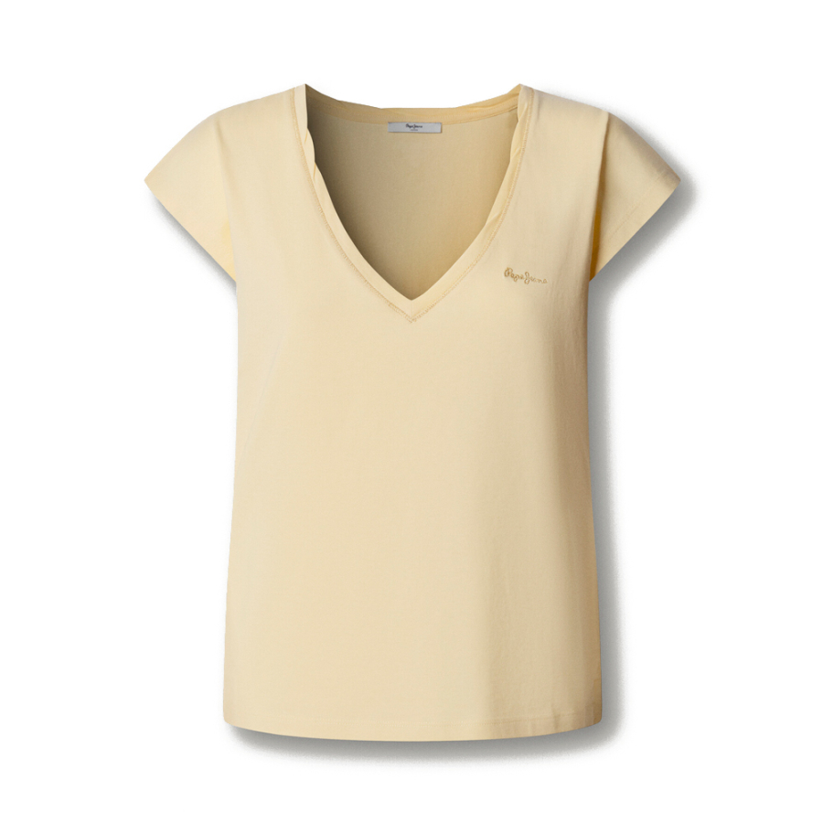 camiseta-com-decote-em-v-e-logotipo-estampado camiseta-com-decote-em-v-e-logotipo-estampado