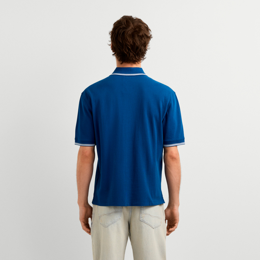 poloshirt-aus-pique-in-regularer-passform poloshirt-aus-pique-in-regularer-passform