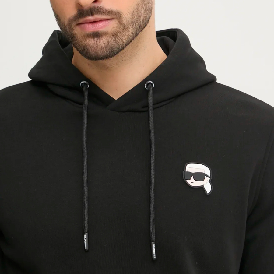 long-sleeved-hoodie