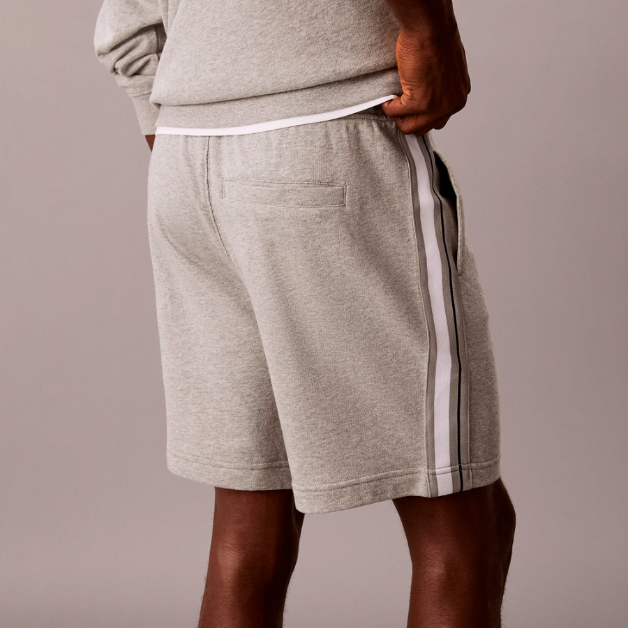 sportliche-shorts-aus-french-terry-und-baumwollmischung sportliche-shorts-aus-french-terry-und-baumwollmischung