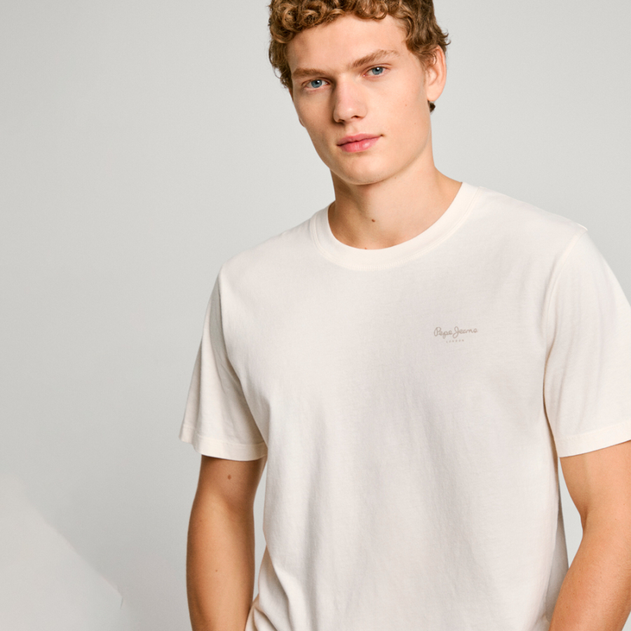 camiseta-regular-fit-logo-print camiseta-regular-fit-logo-print