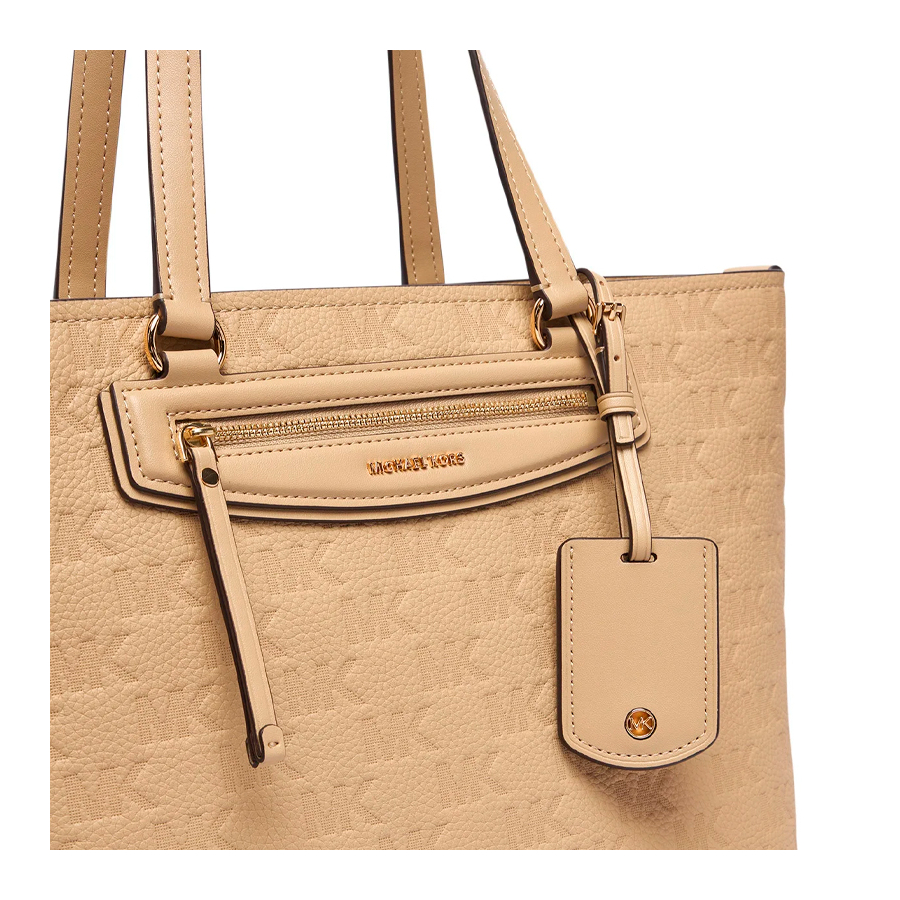 sac-cabas-jet-set-travel-moyen-en-cuir-avec-logo-en-relief sac-cabas-jet-set-travel-moyen-en-cuir-avec-logo-en-relief
