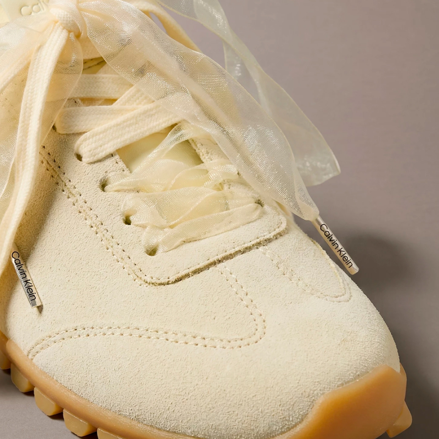 chaussures-de-course-en-daim-avec-organza chaussures-de-course-en-daim-avec-organza