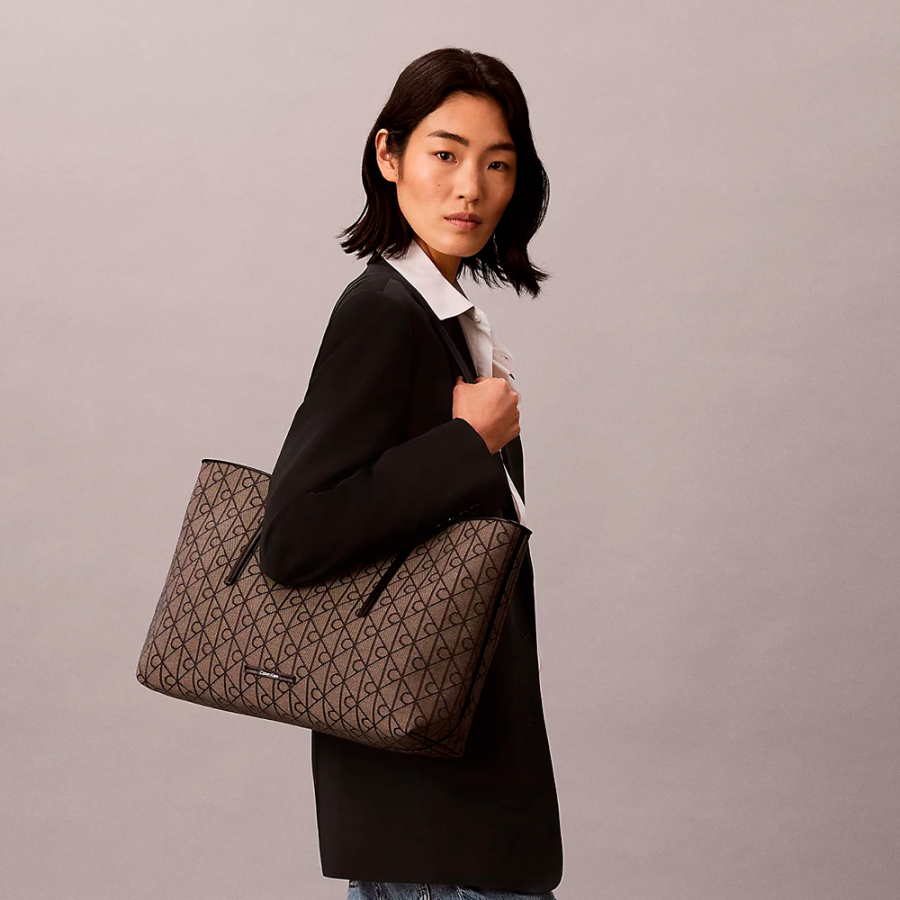 bolso-tote-de-jacquard-con-logo-emblematico