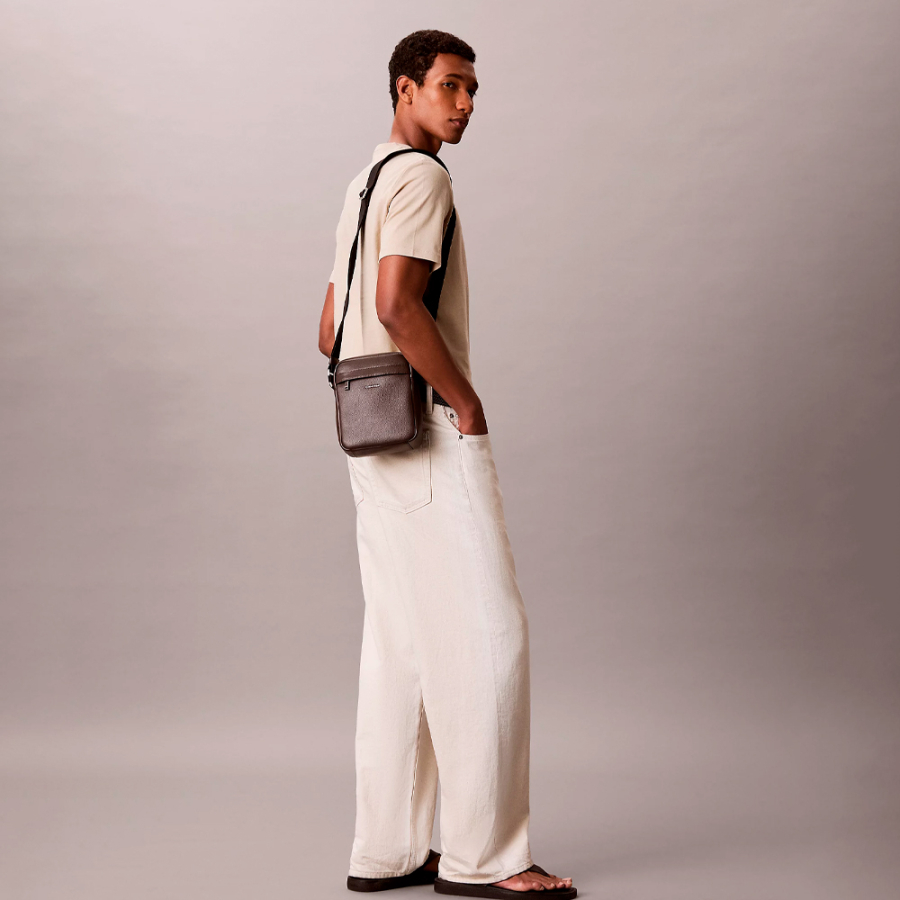bolso-reporter-bandolera-granulado-con-logo