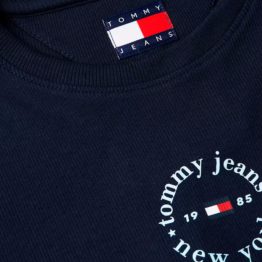 t-shirt-slim-essential-con-logo2