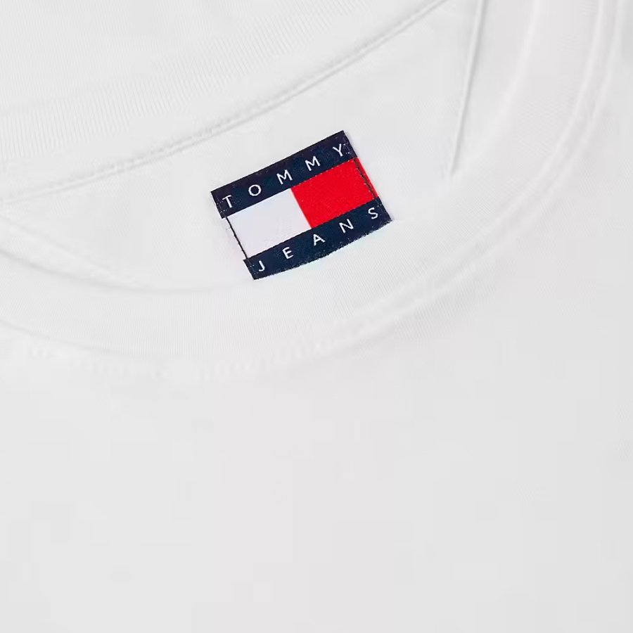 camiseta-slim-com-decote-em-c