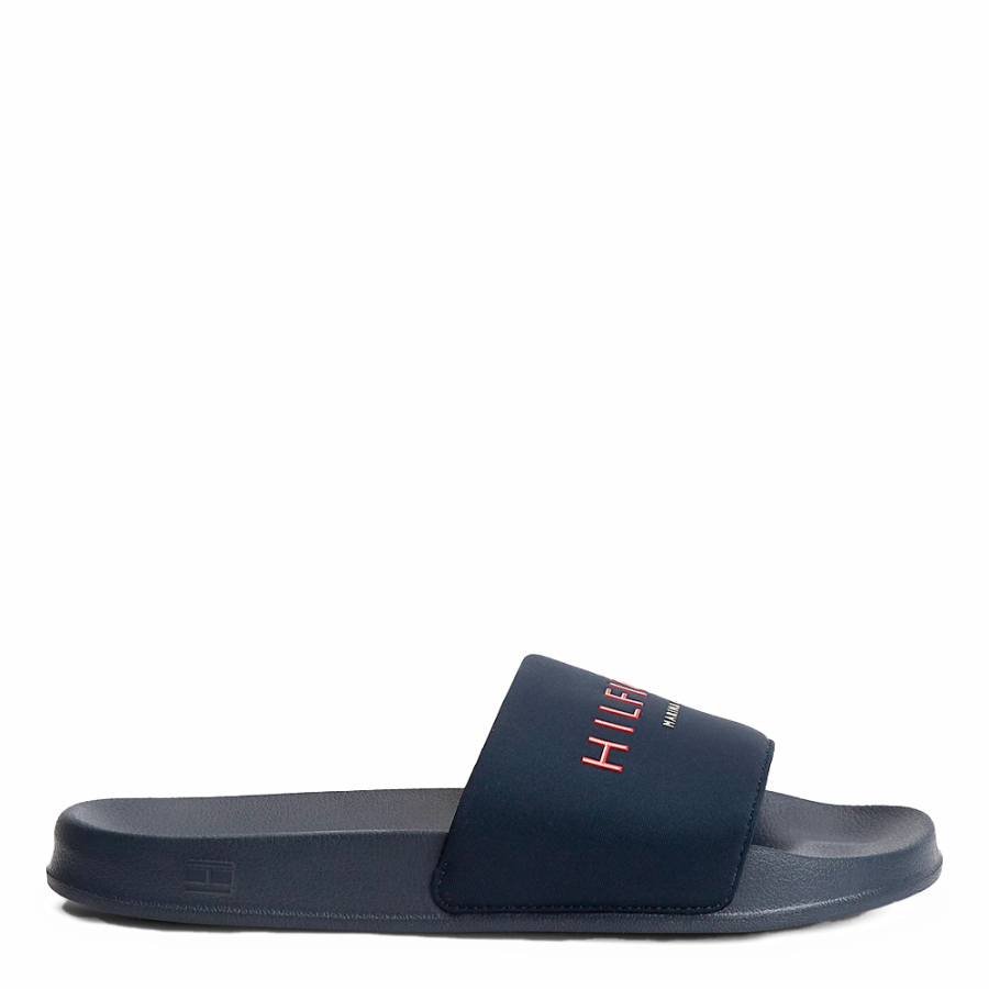 chanclas-con-logo