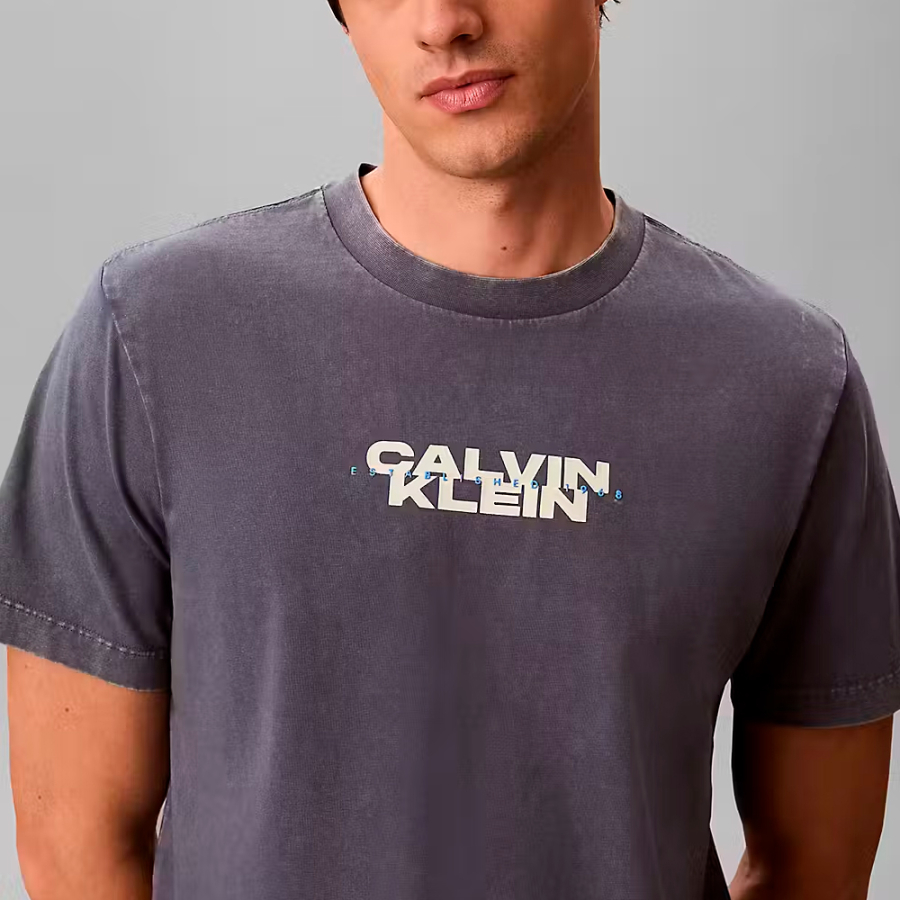 washed-spine-graphic-t-shirt washed-spine-graphic-t-shirt
