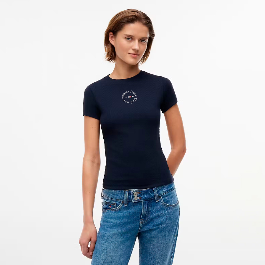 camiseta-slim-essential-logo2