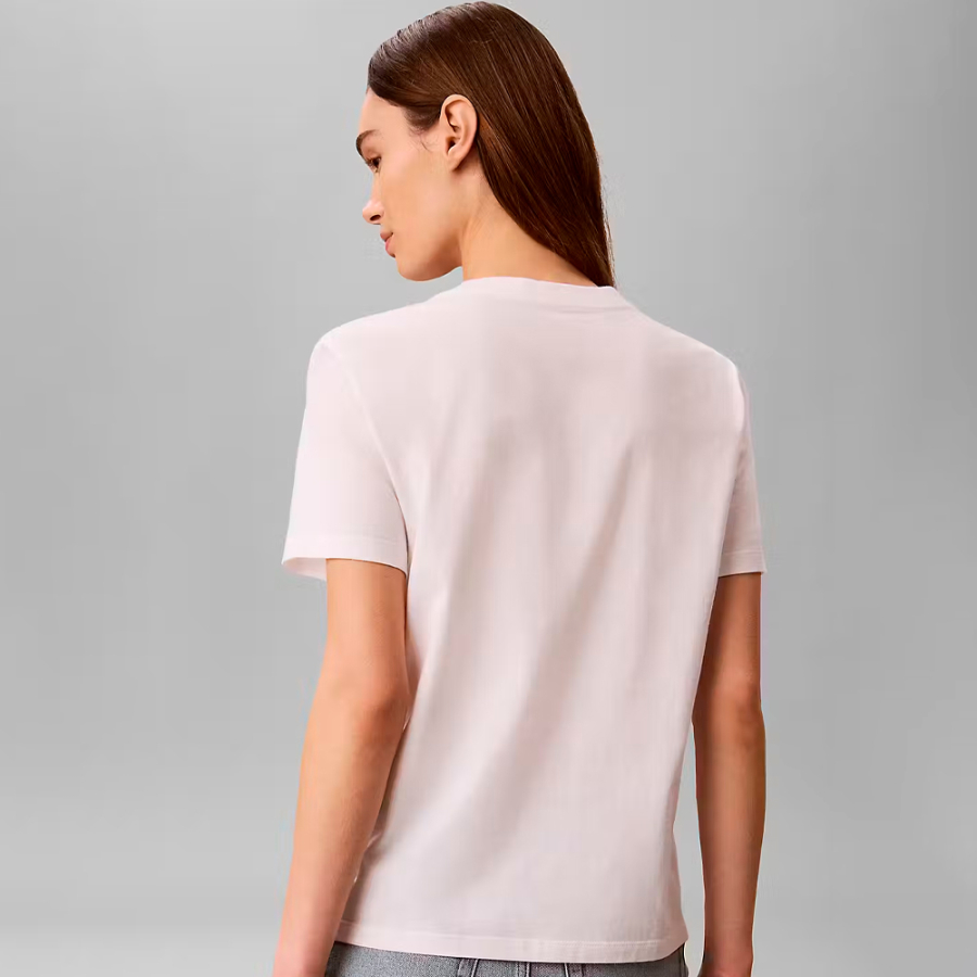 t-shirt-mit-klassischem-resort-logo