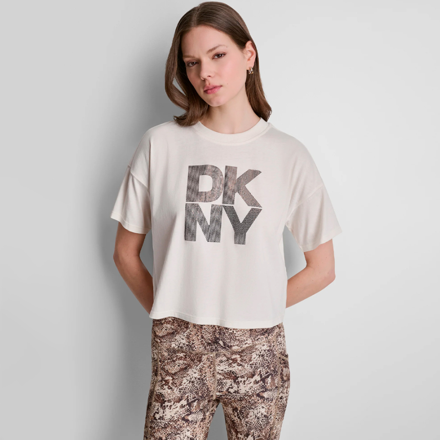 t-shirt-mit-gestapelten-strasssteinen-im-ombre-stil t-shirt-mit-gestapelten-strasssteinen-im-ombre-stil