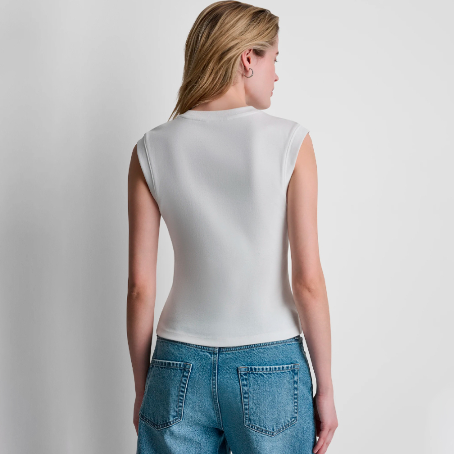 armelloses-shirt-mit-rundhalsausschnitt