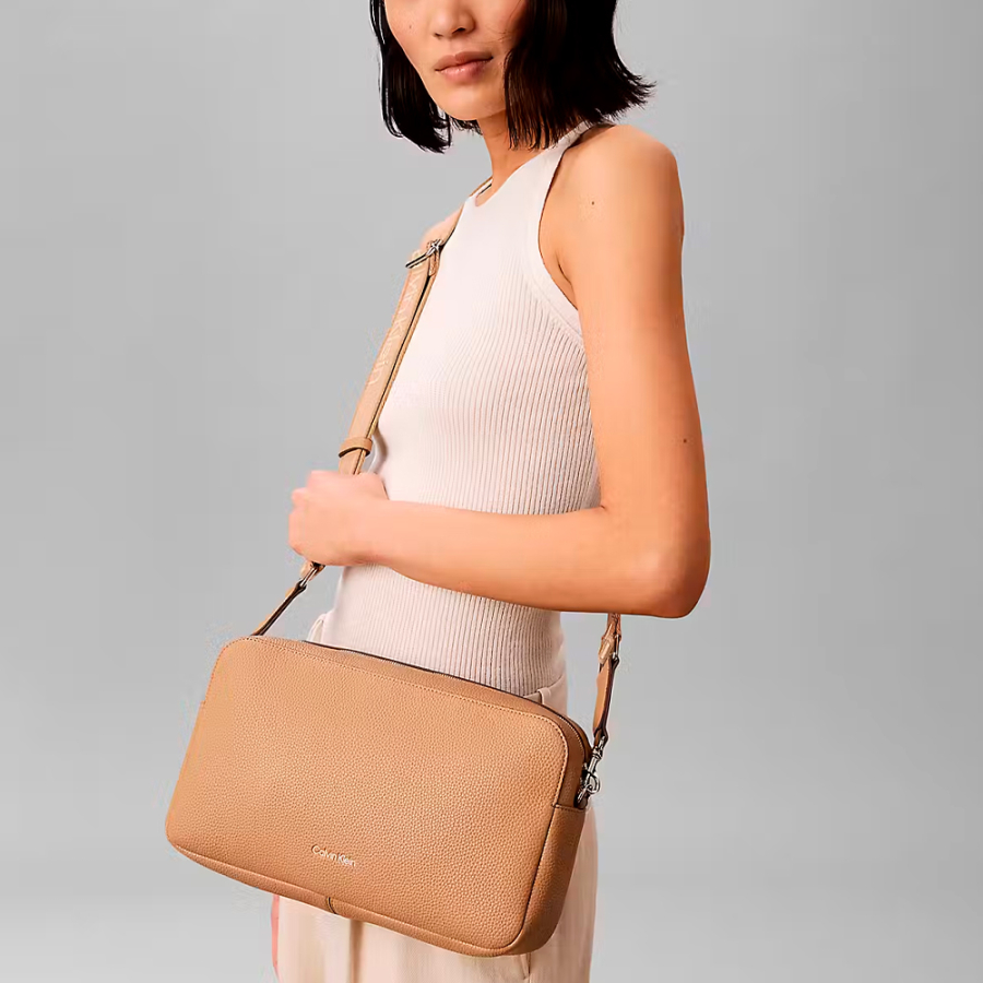 webbing-2x-strap-camera-crossbody-bag