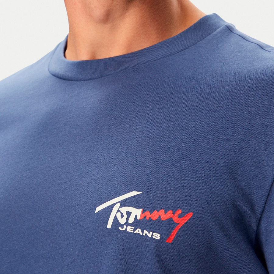 camiseta-de-malha-fina-com-logotipo camiseta-de-malha-fina-com-logotipo