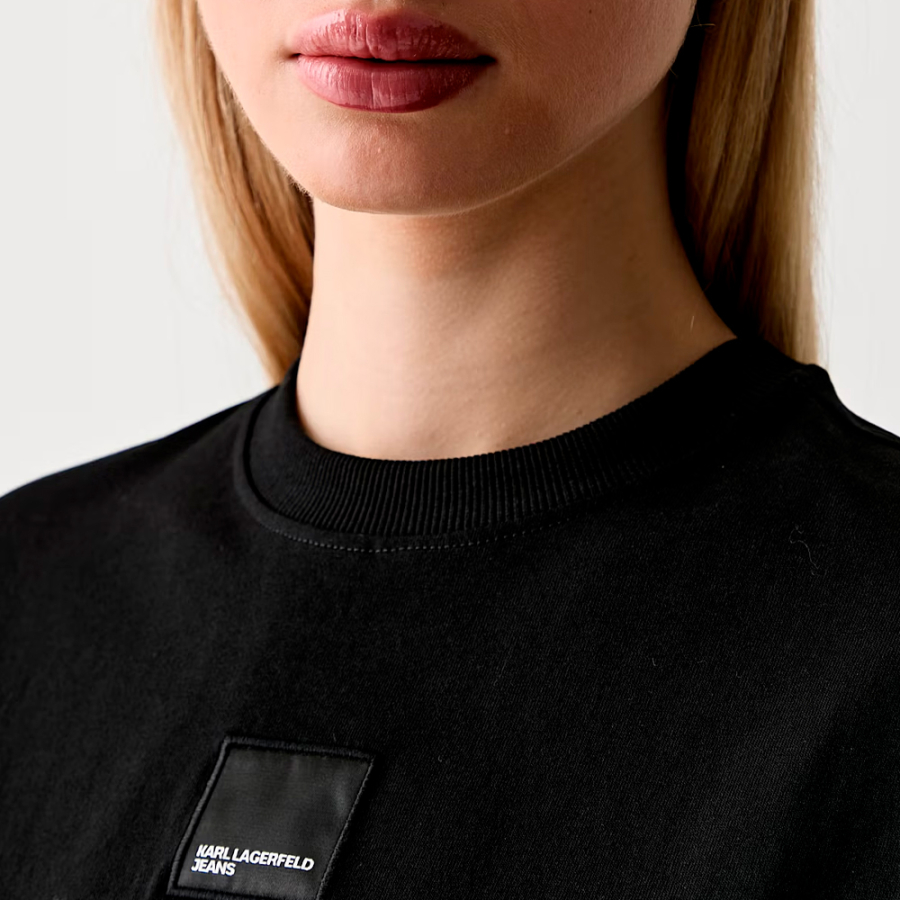 regular-fit-boxy-patch-t-shirt