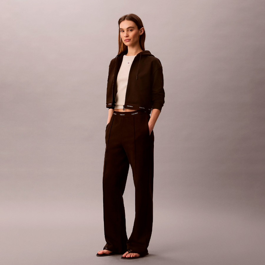 pantalones-joggers-de-anchos-con-cinturilla-con-logo pantalones-joggers-de-anchos-con-cinturilla-con-logo
