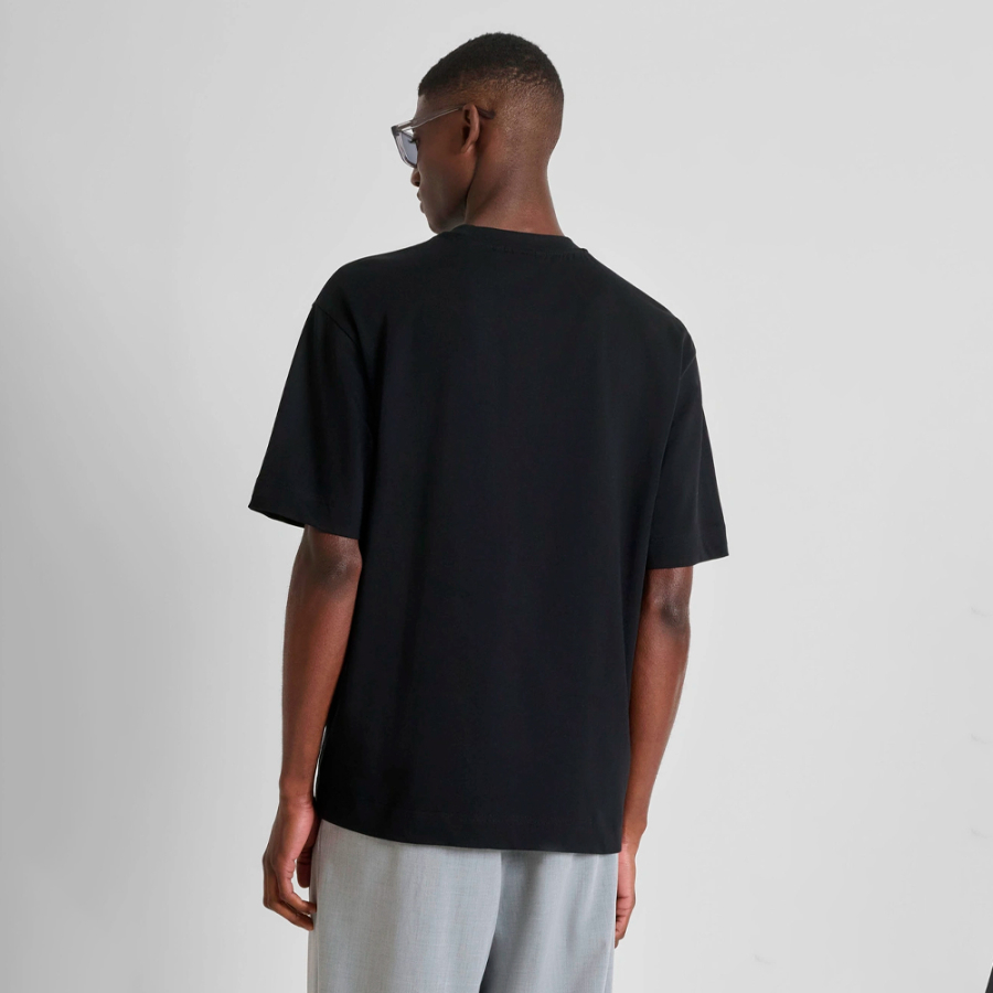 camiseta-de-algodao-com-corte-quadrado