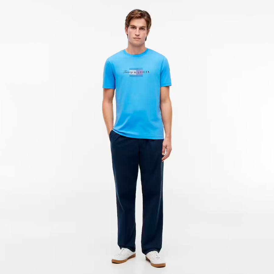 camiseta-de-punto-con-logo-grafico