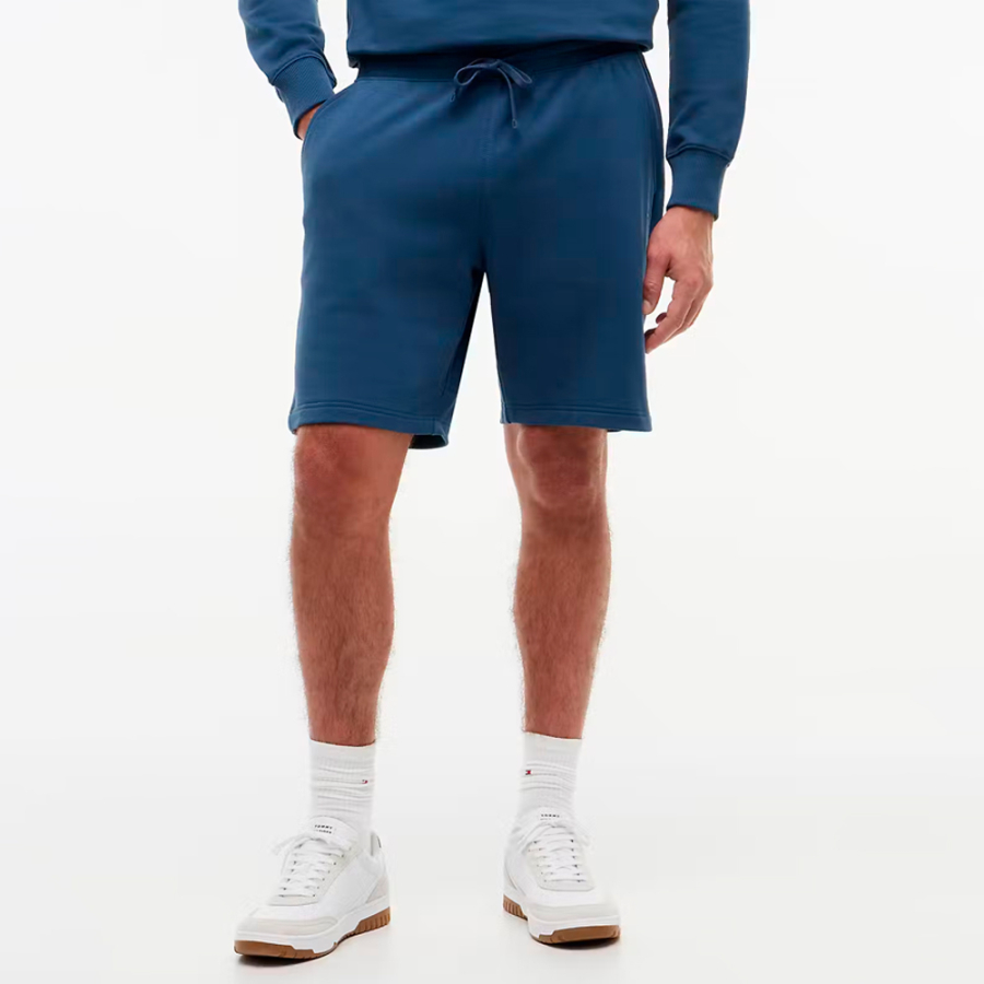 short-de-felpa-con-logo-bordado