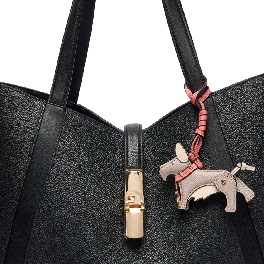 charm-allegra-shnauzer charm-allegra-shnauzer