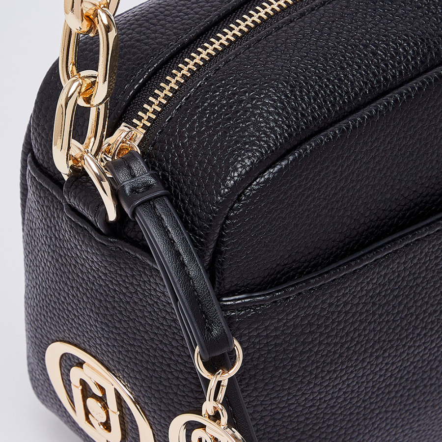 medium-crossbody-bag medium-crossbody-bag