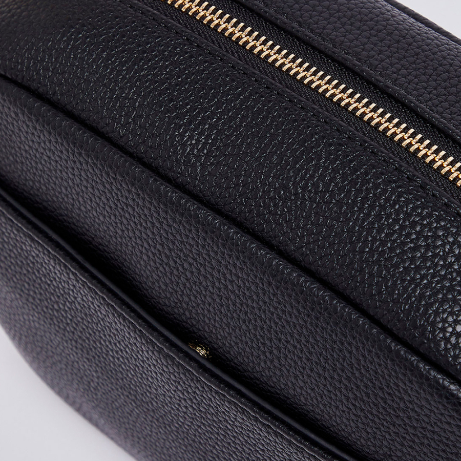 medium-crossbody-bag medium-crossbody-bag