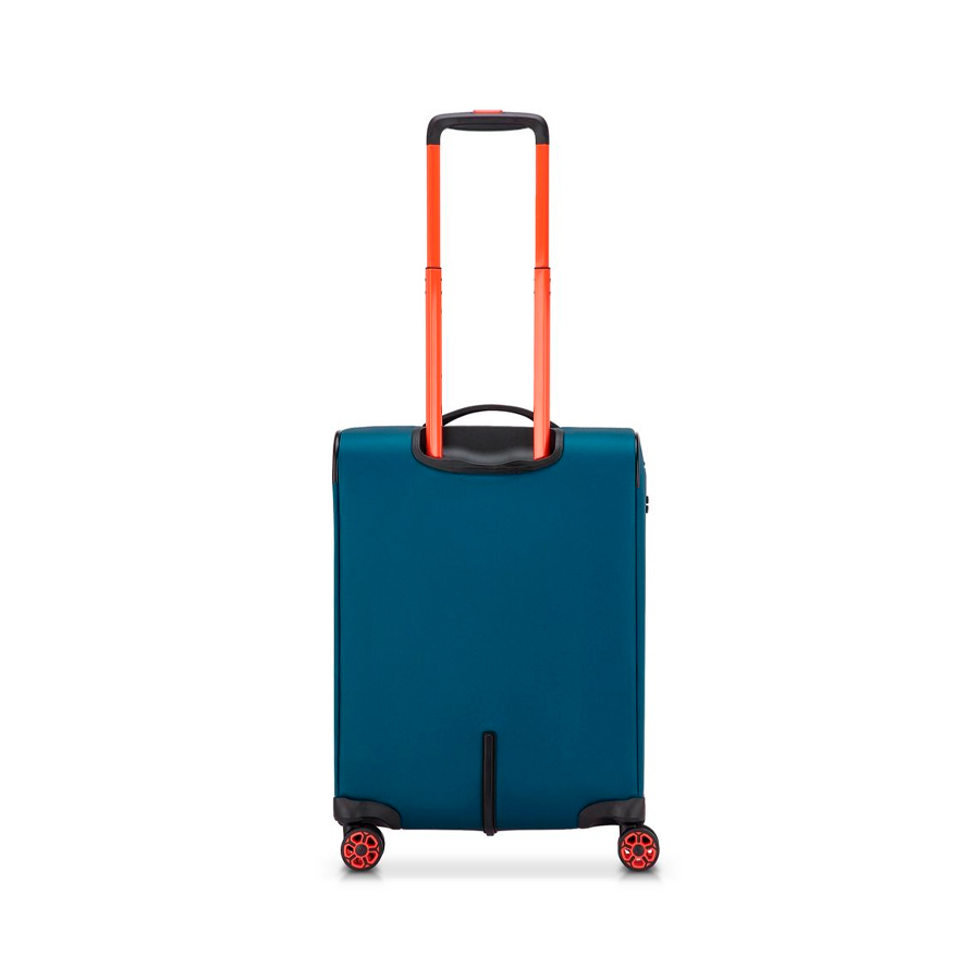 norway-cabin-suitcase norway-cabin-suitcase