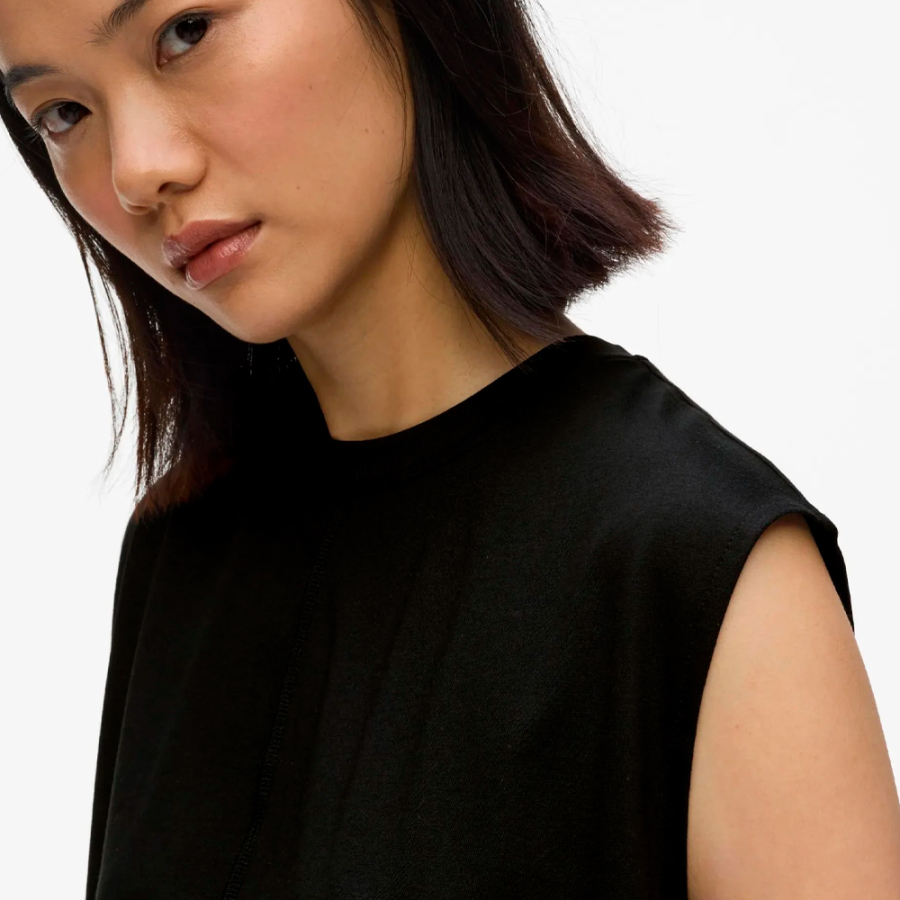 top-with-stitching-detail top-with-stitching-detail