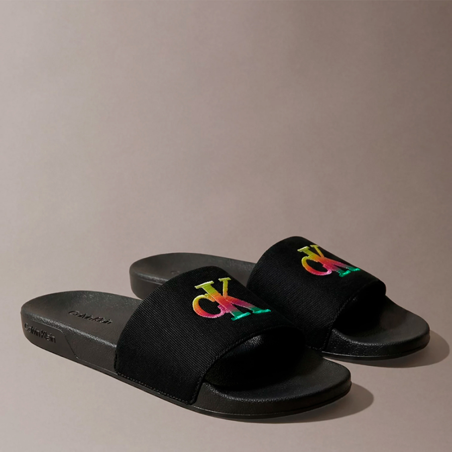 chanclas-contorneadas-de-lona-con-logo chanclas-contorneadas-de-lona-con-logo