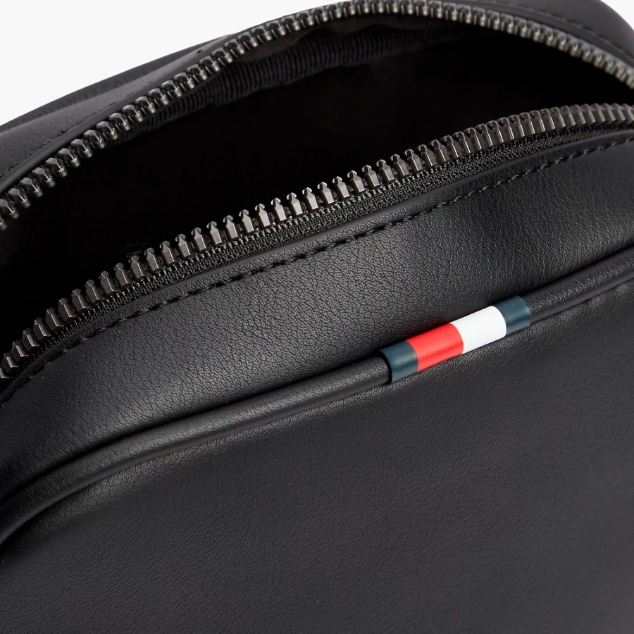 bolso-reporter-perforado-con-bandolera bolso-reporter-perforado-con-bandolera