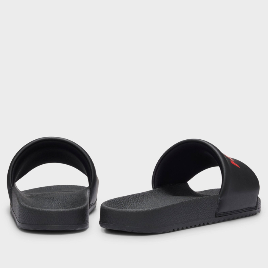 chanclas-con-tira-acolchada-y-logo-en-contraste chanclas-con-tira-acolchada-y-logo-en-contraste