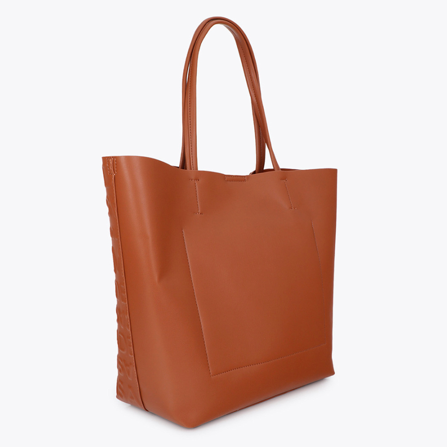 borsa-shopper-con-monogramma-in-rilievo borsa-shopper-con-monogramma-in-rilievo