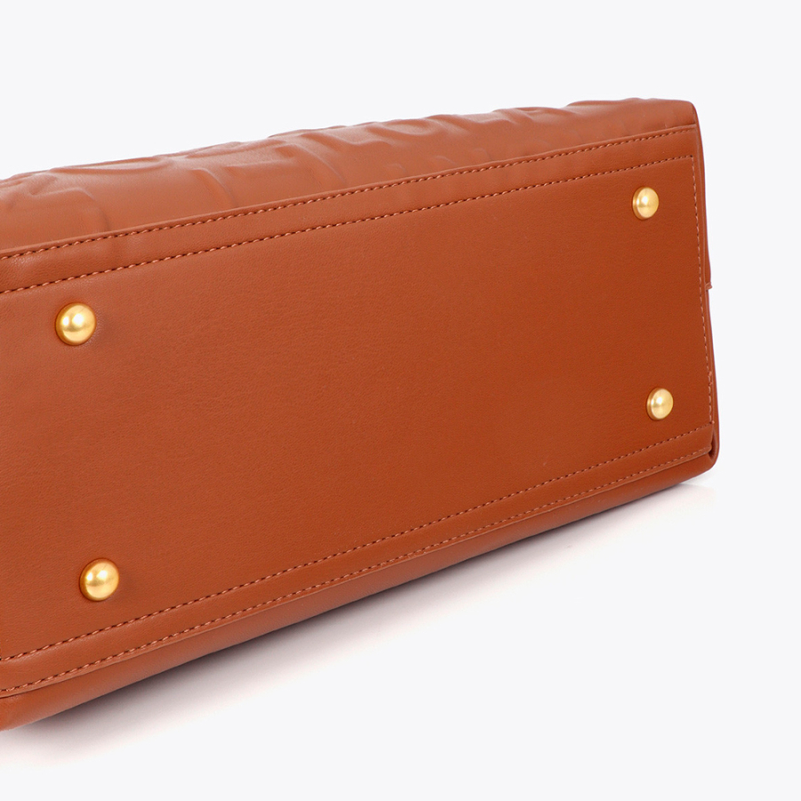 borsa-shopper-con-monogramma-in-rilievo borsa-shopper-con-monogramma-in-rilievo