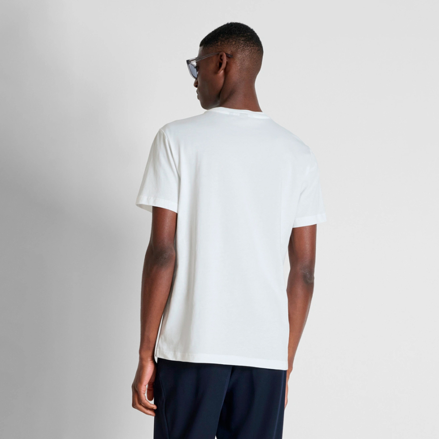 camiseta-regular-fit-con-logo-plata-mate