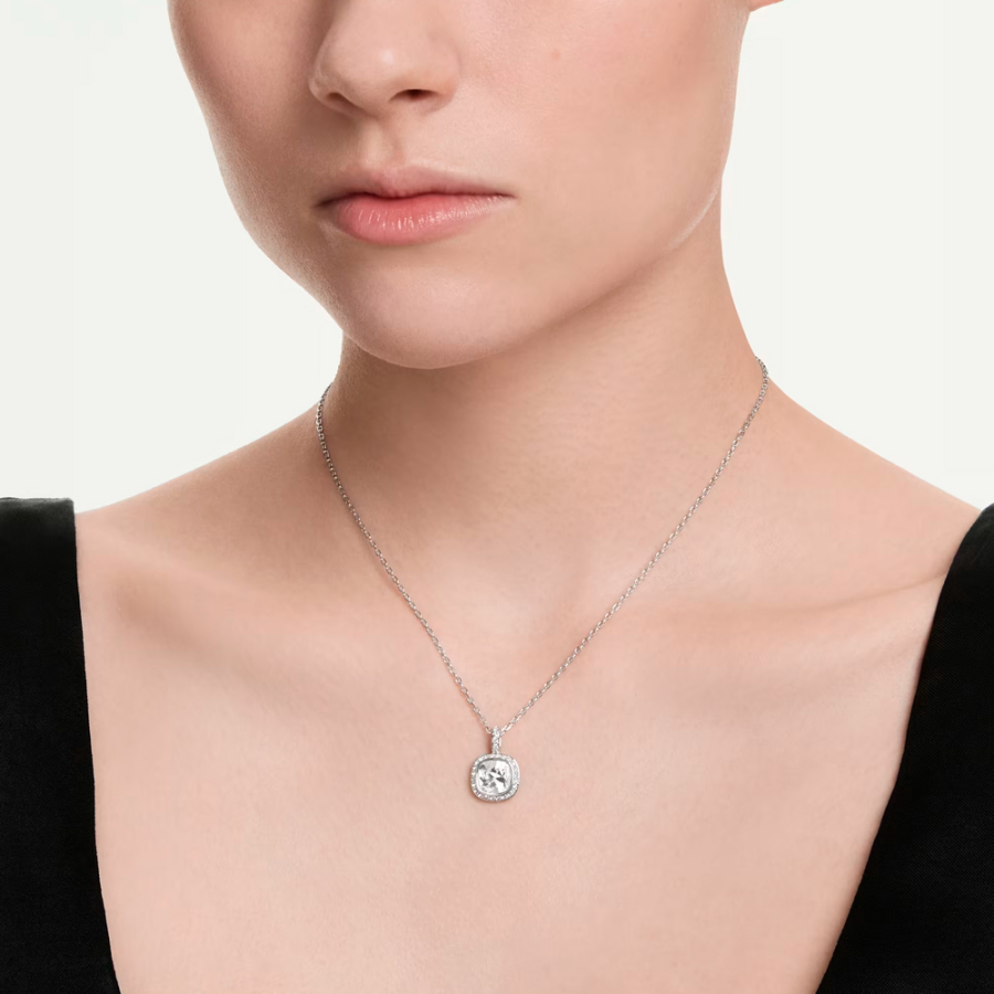 angelic-pendant angelic-pendant